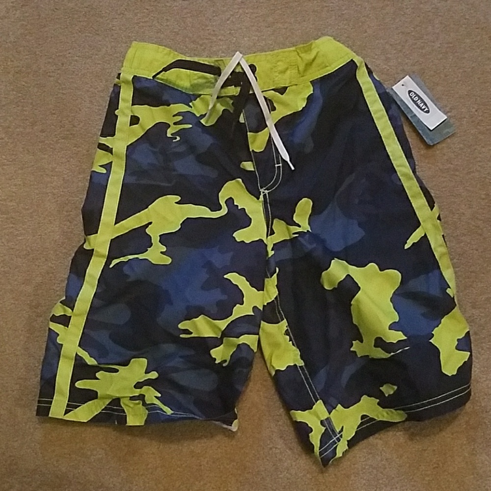 Old Navy swim trunks ~ boys size 10/12